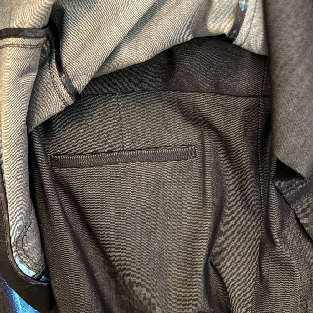 Elie Tahari Denim Blue Wool-Blend Pant Suit | Sz 14 Blazer / 12 Pants - Picture 14 of 14